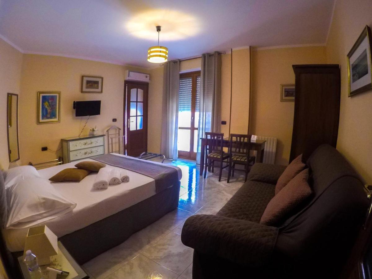 La Rosa - Elegant Rooms Sassari Eksteriør billede