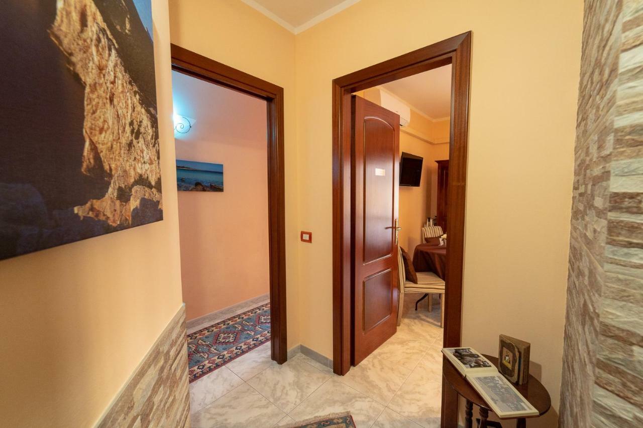 La Rosa - Elegant Rooms Sassari Eksteriør billede