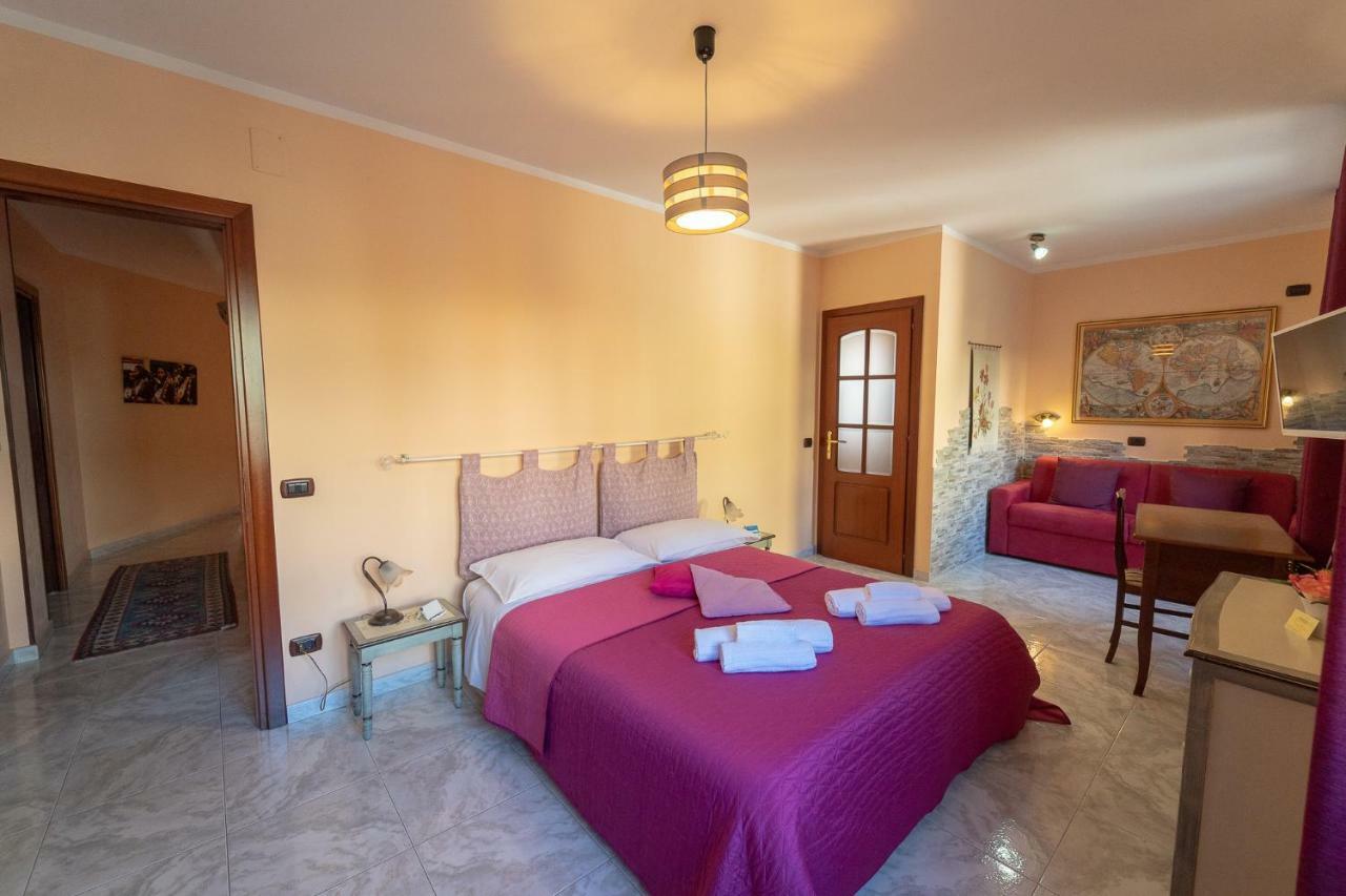 La Rosa - Elegant Rooms Sassari Eksteriør billede